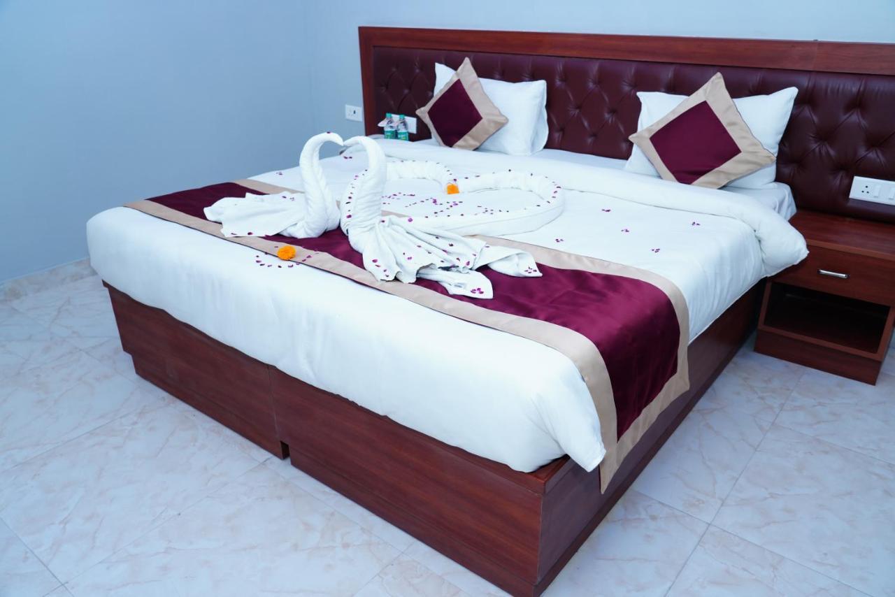 Expomart Inn Greater Noida Exterior photo