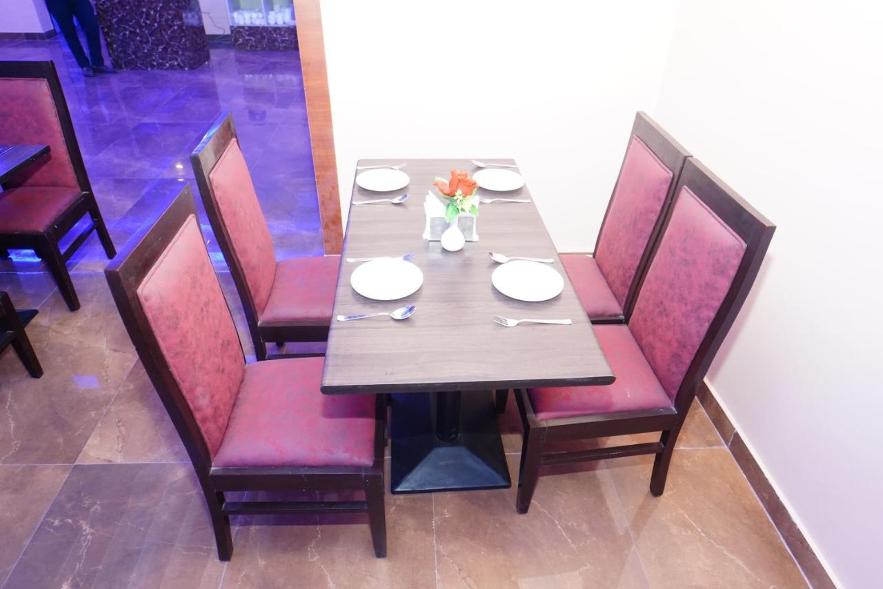 Expomart Inn Greater Noida Exterior photo