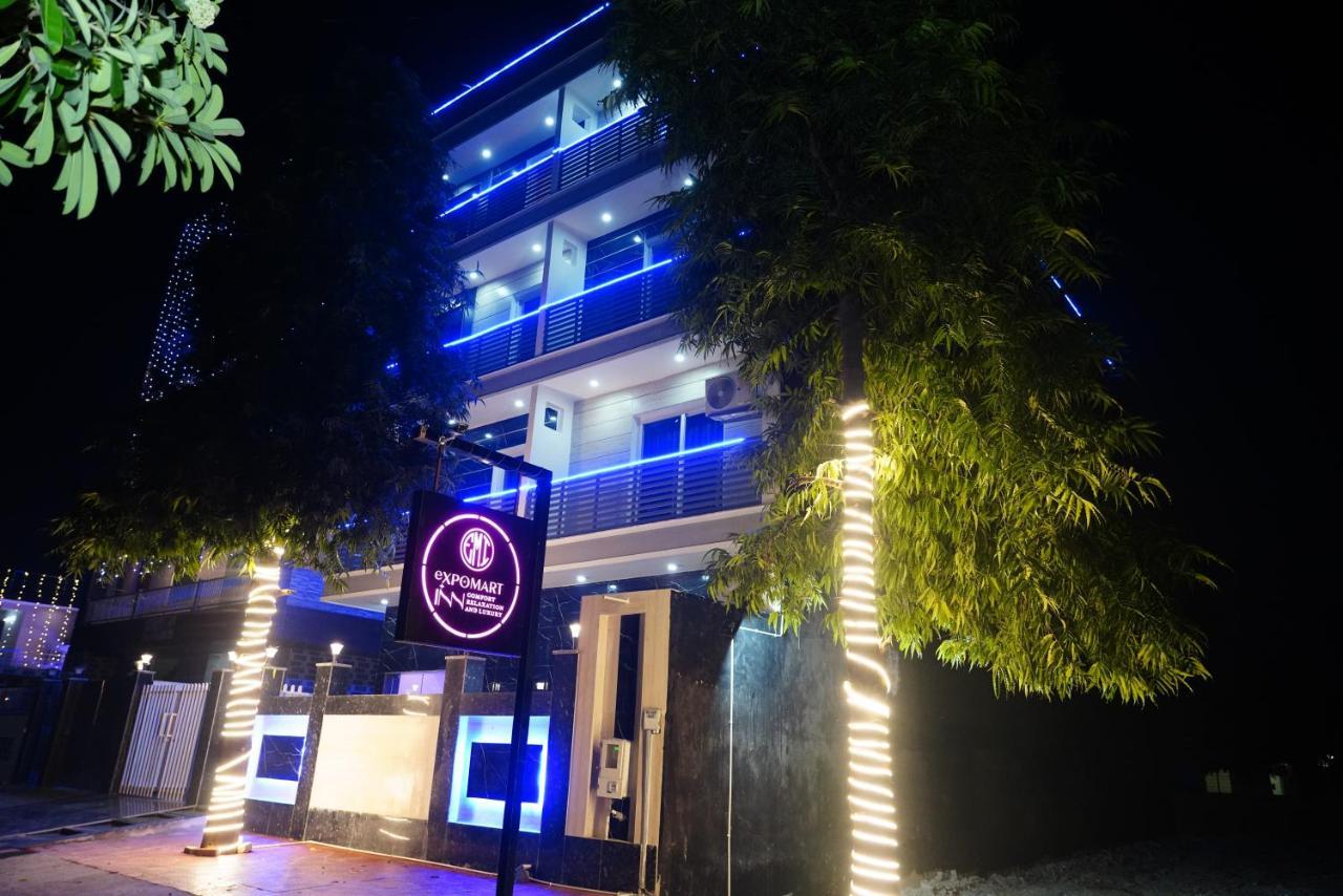 Expomart Inn Greater Noida Exterior photo