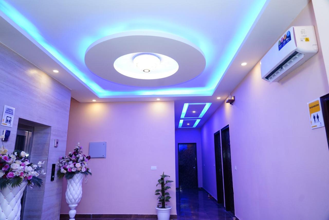 Expomart Inn Greater Noida Exterior photo