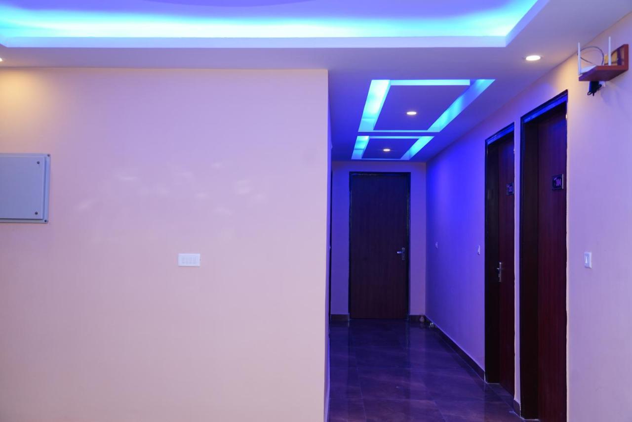 Expomart Inn Greater Noida Exterior photo
