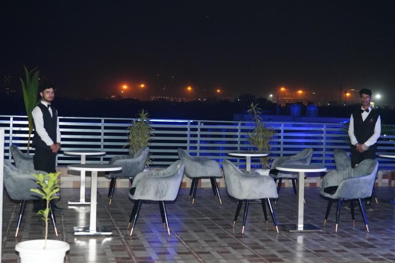 Expomart Inn Greater Noida Exterior photo