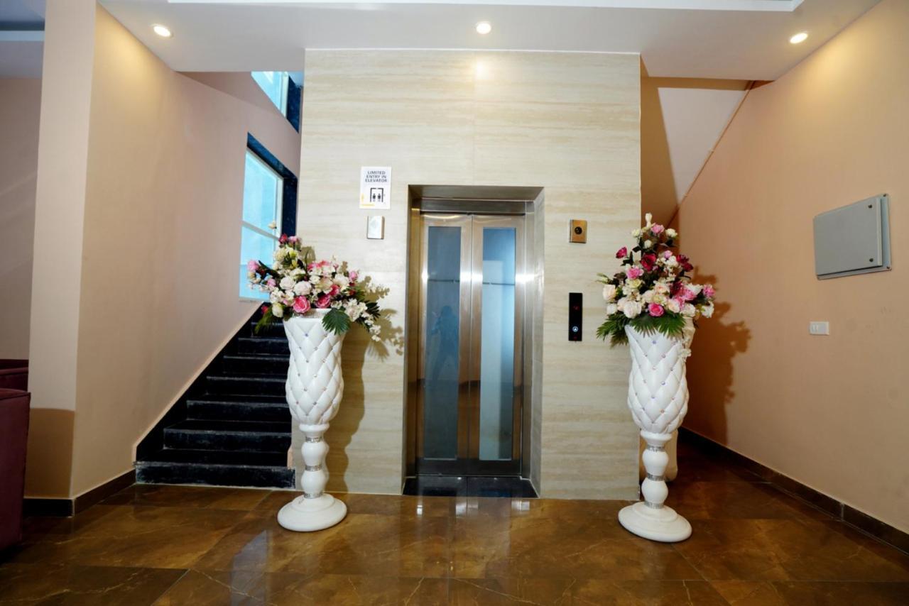Expomart Inn Greater Noida Exterior photo