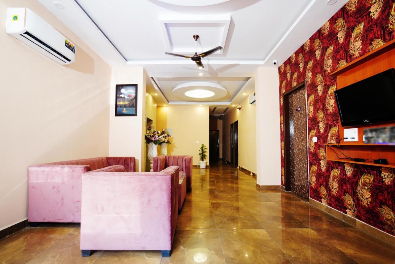 Expomart Inn Greater Noida Exterior photo