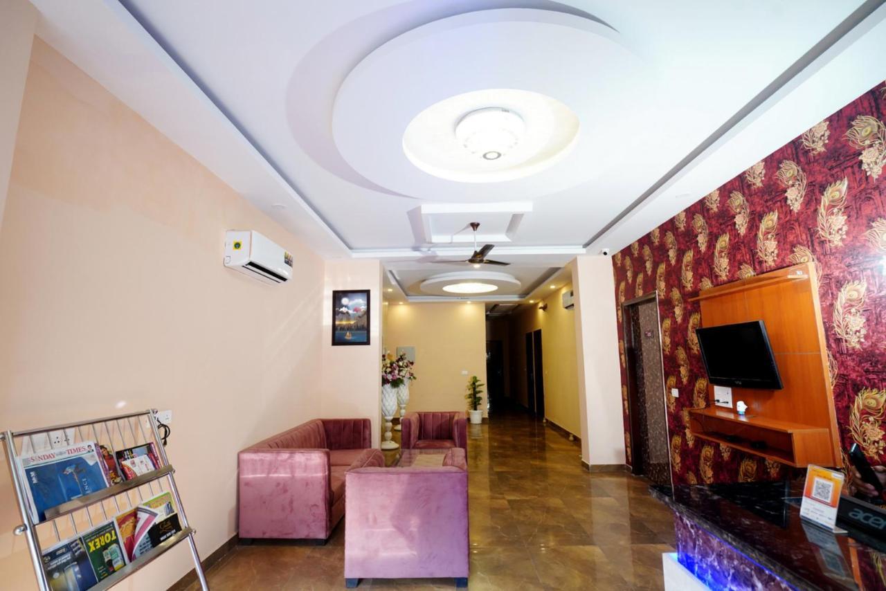 Expomart Inn Greater Noida Exterior photo