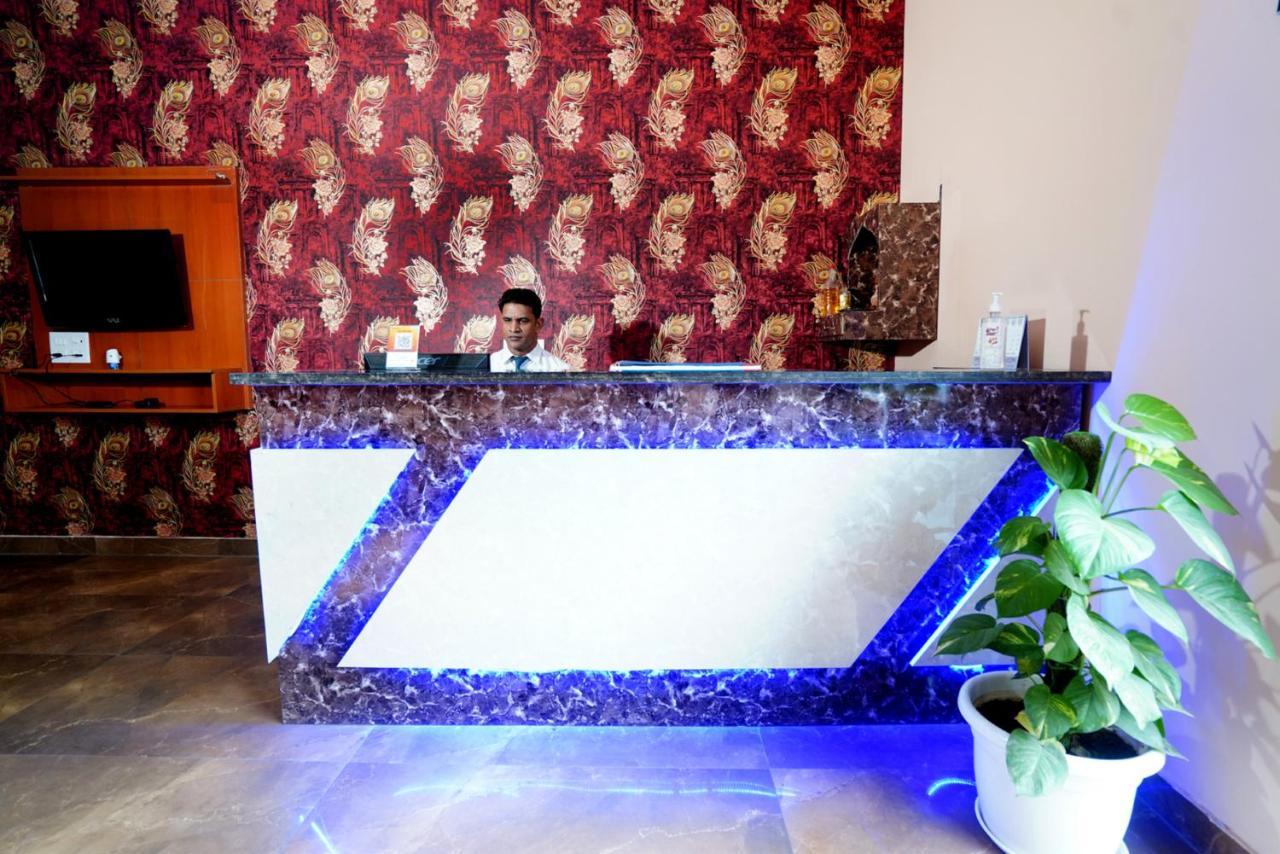 Expomart Inn Greater Noida Exterior photo
